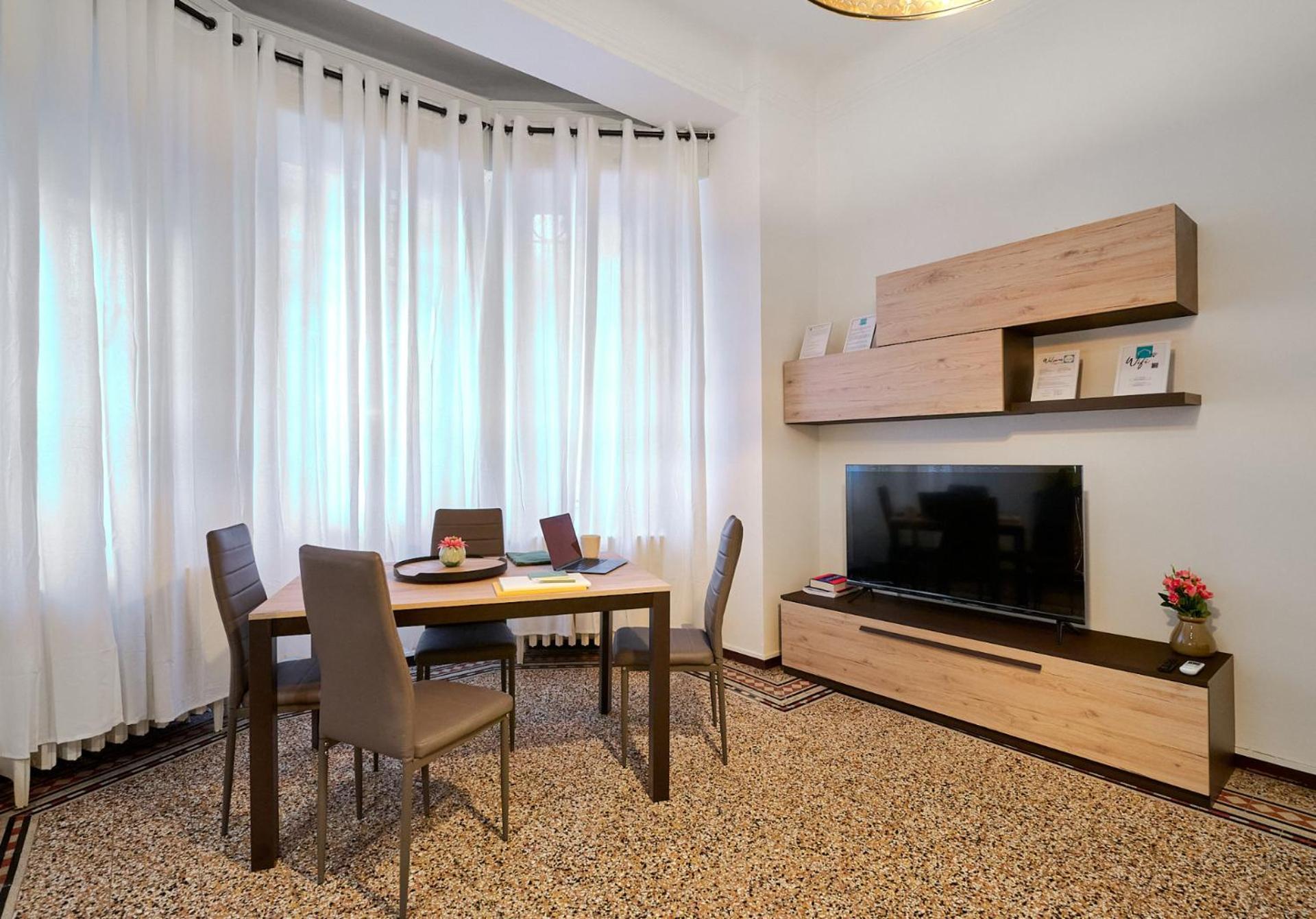 Isola Suite, Urban Retreat In